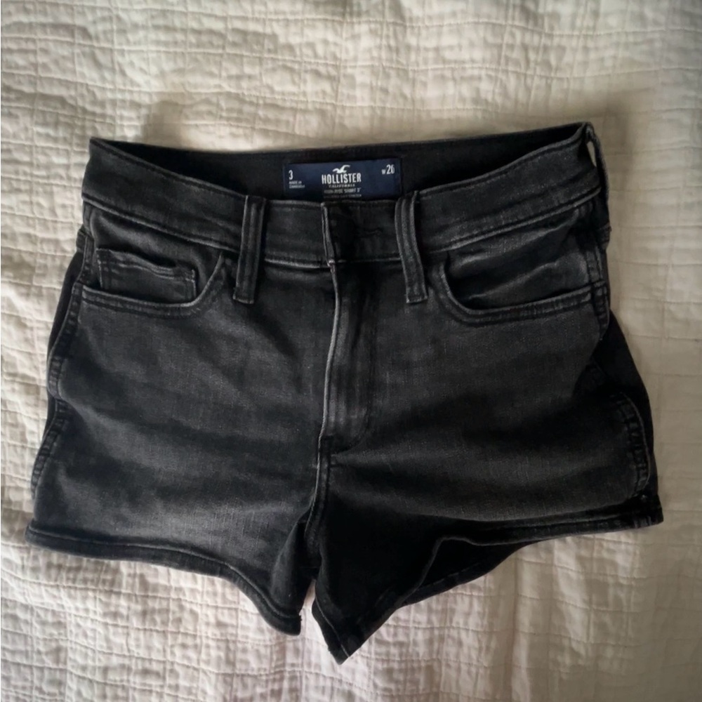 Hollister Black Jean shorts size 3